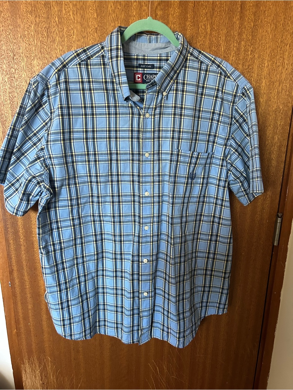 Chaps Men’s Blue Plaid Short-Sleeve Button-Down Shirt